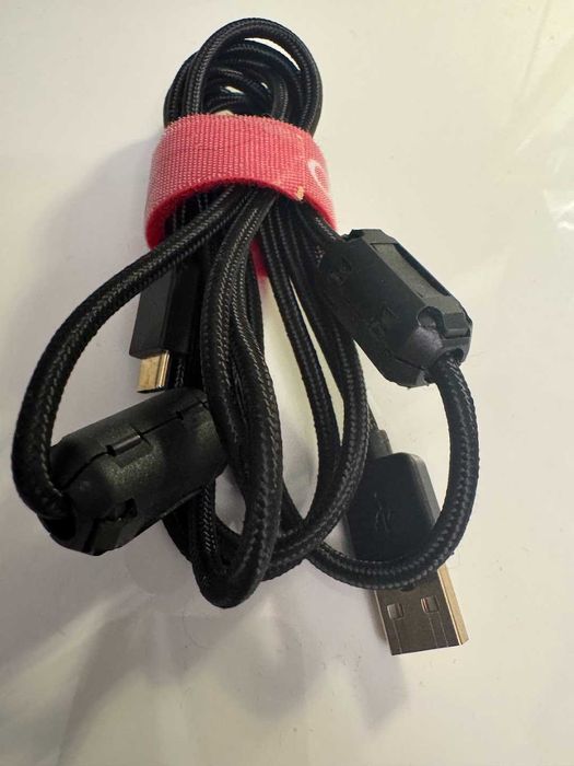 Kabel USB A–USB C w materiałowym oplocie z rdzeniem ferrytowym