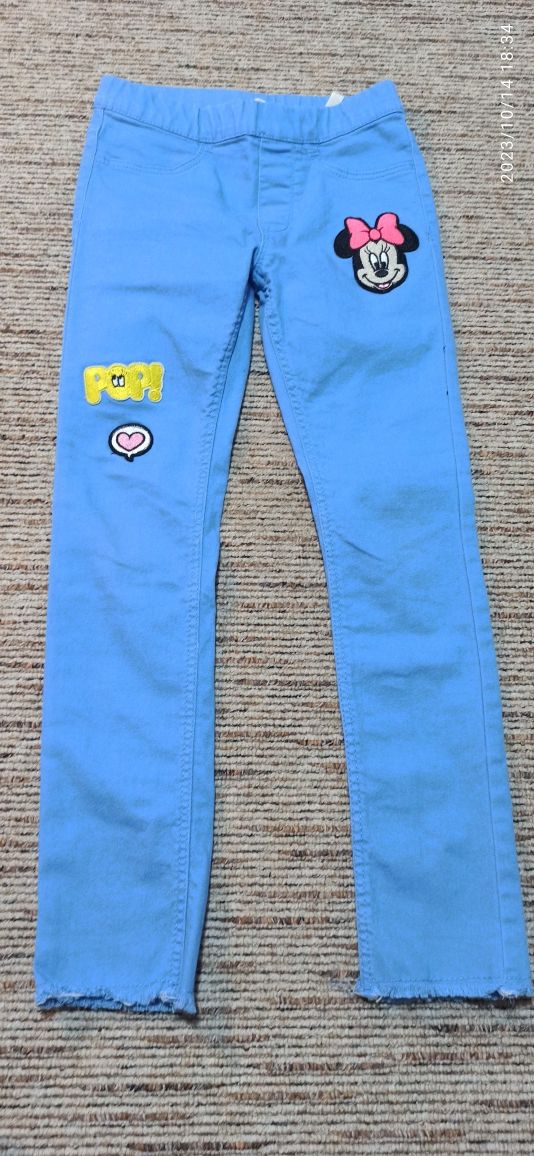 Niebieskie jeansy elastyczne myszka Minnie 122 H&M bdb