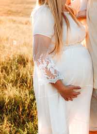 Biała sukienka zwiewna hiszpanka ciążowa sesja