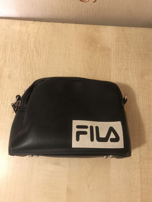 Сумка черная Fila