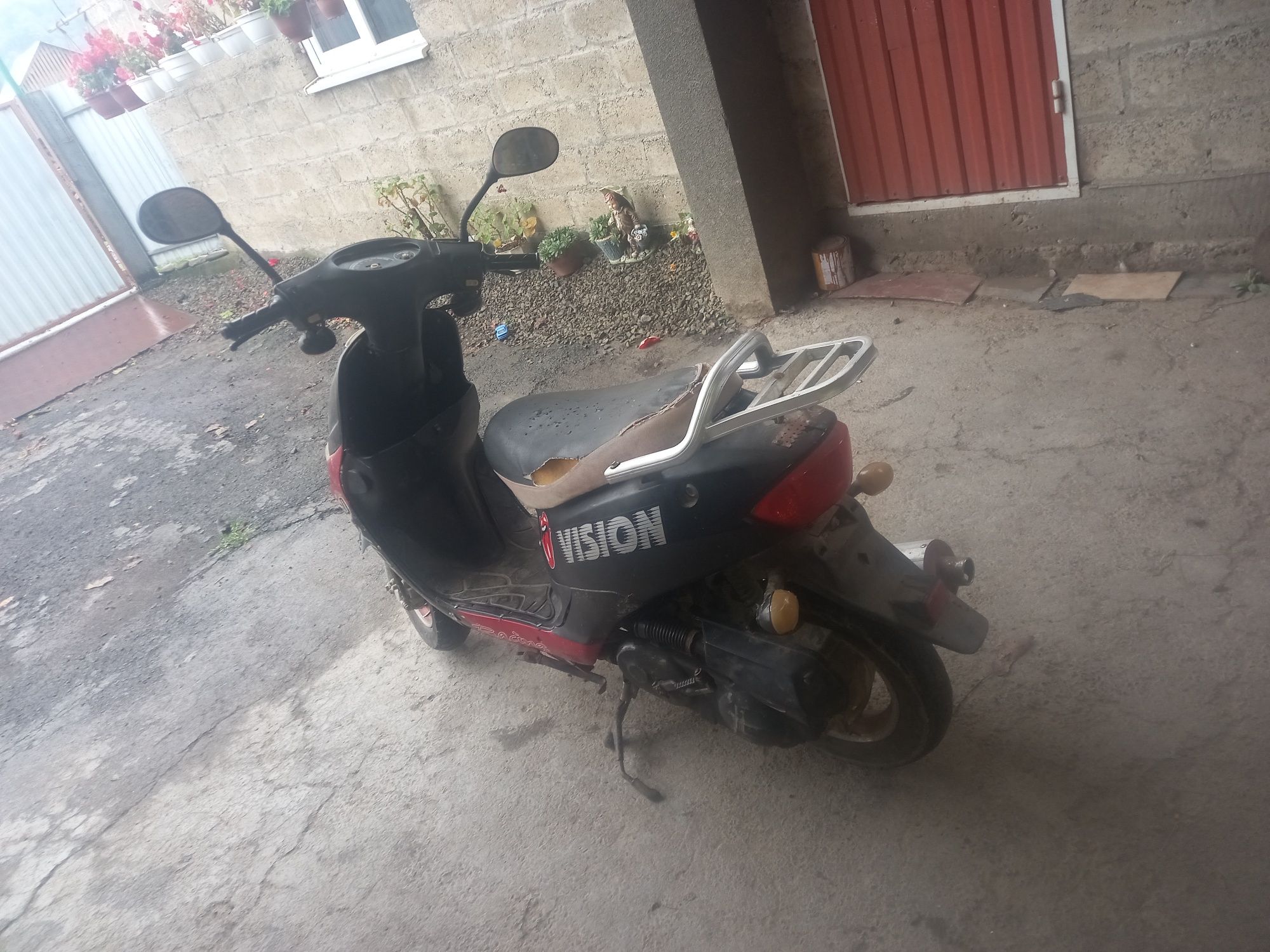 Продам скутер Viper Vision