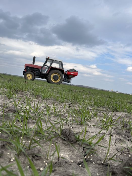 Ciągnik zetor 8011