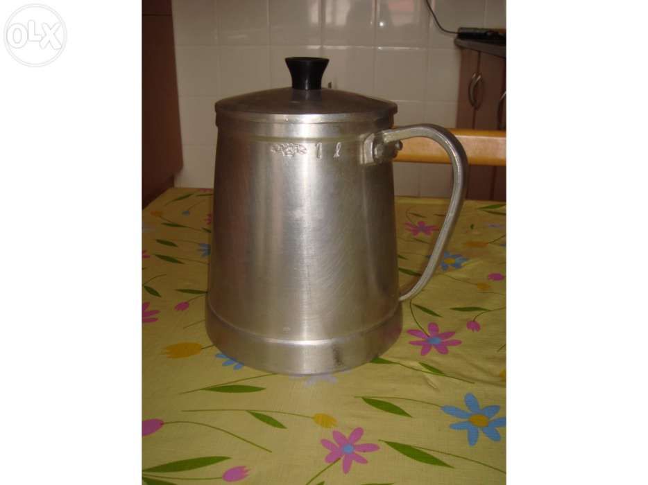 Cafeteira em ferro, 1 L, Nova