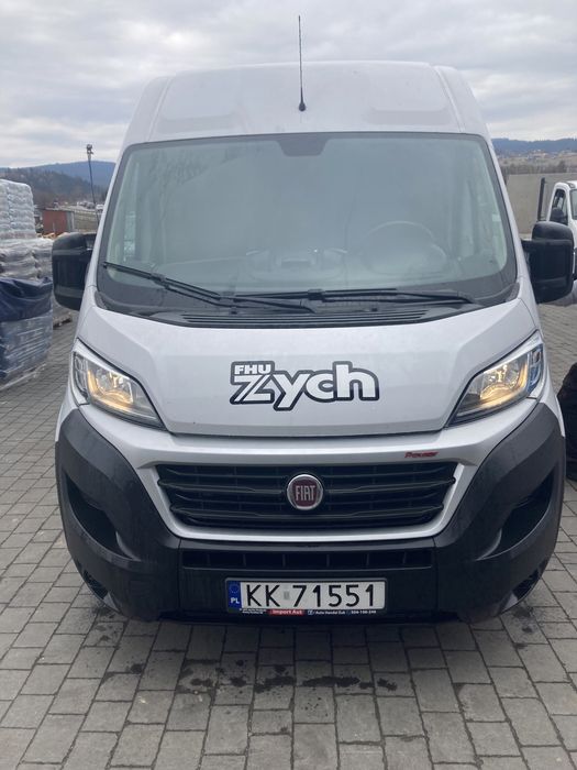 Wypozyczalnia wynajem busów 9 osobowy