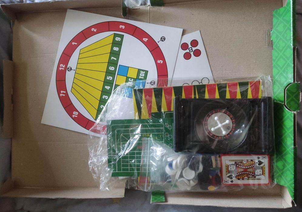 Настольная игра казино, игровая рулетка, карты и многие другие игры.