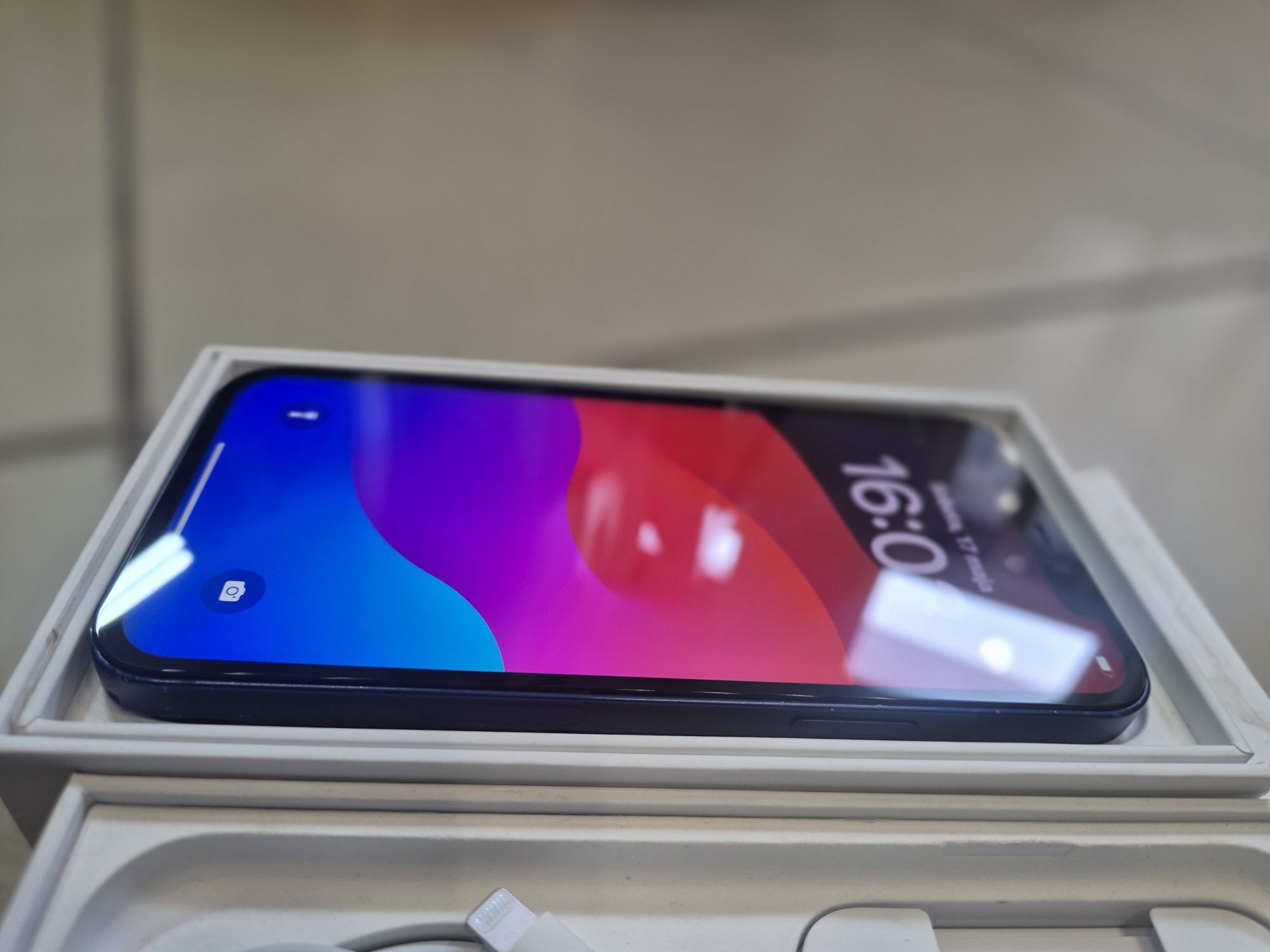 SMARTFON IPHONE 12 92% Bateria nowy ekran niebieskiI