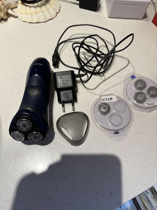 Máquina barbear philips PT715 HQ8