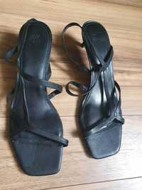 H&M sandały czarne rozmiar 40, dł. wkładki 26,5 cm