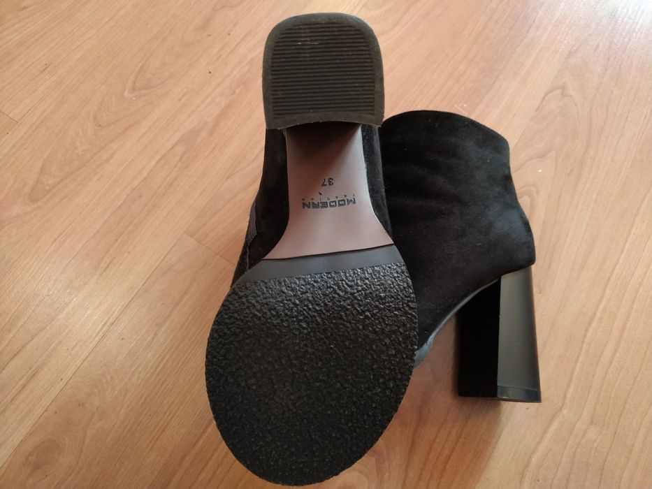 Ботильоны новые,замша 37,р!тёплые зимние.