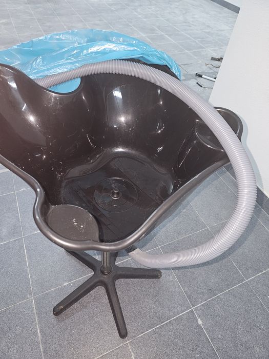 Equipamentos de cabeleireiro em excelente estado