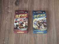 Dwie talie gry KeyForge