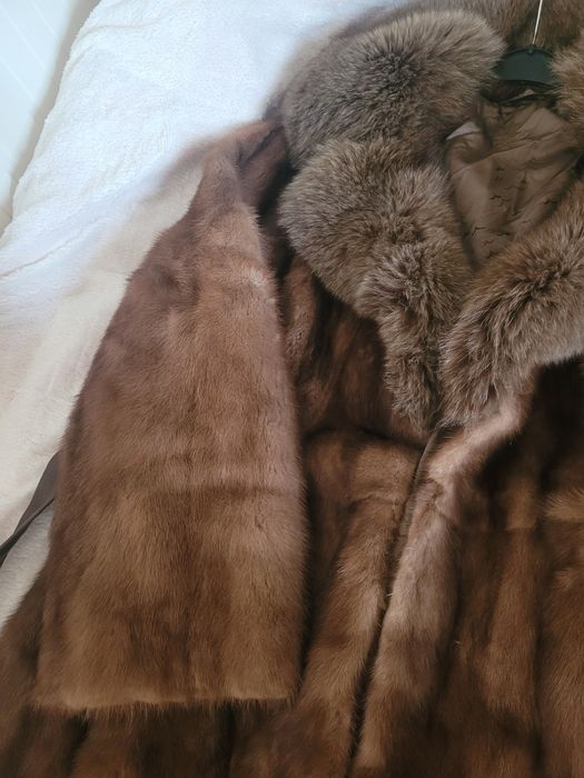 Piękne karmelowe dlugie futro z norek