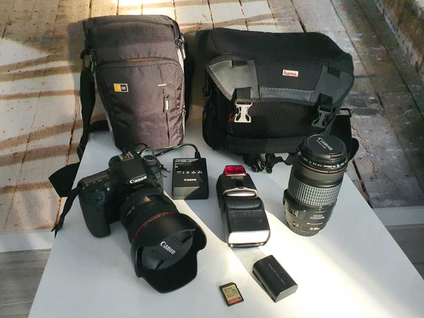 Canon EOS 70D + dwa obiektywy + lampa błyskowa