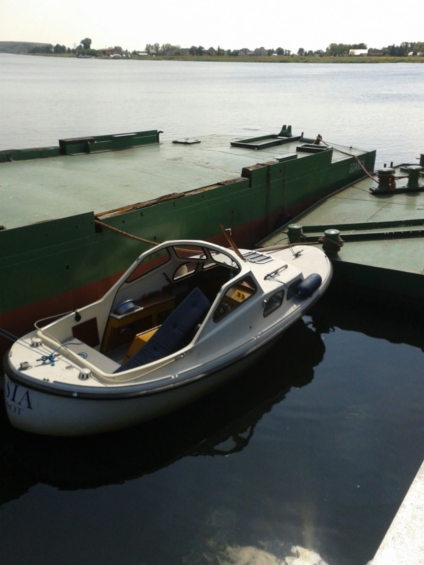 łódź motorowa długość 5m z przyczepą