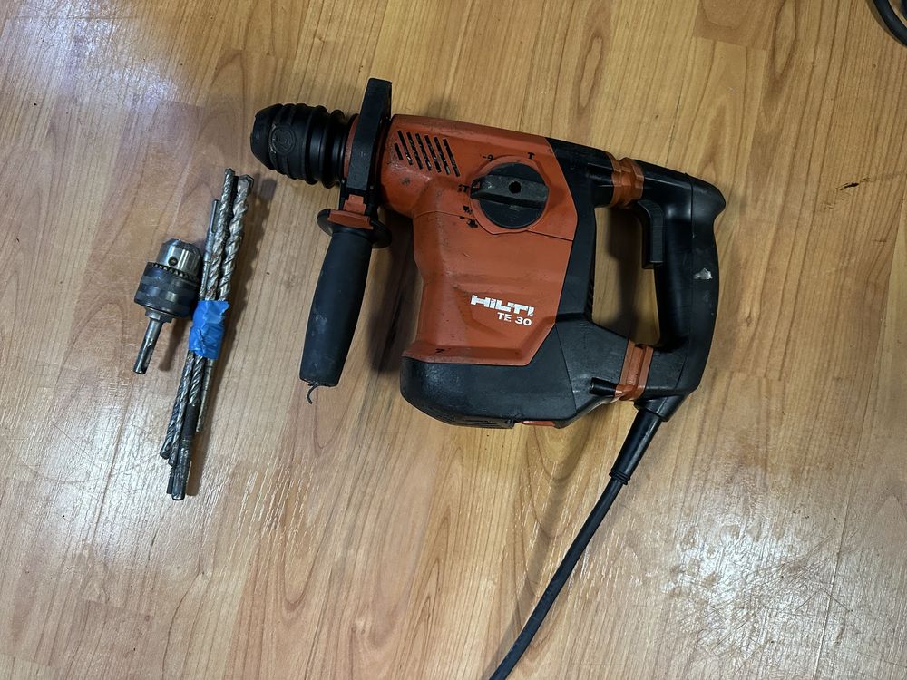 Młotowiertarka Hilti Te30 AVR-ATC Zestaw Dłuta
