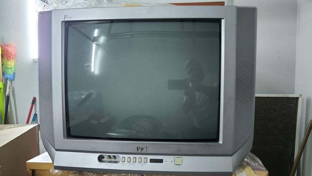 Продається телевізор JVC