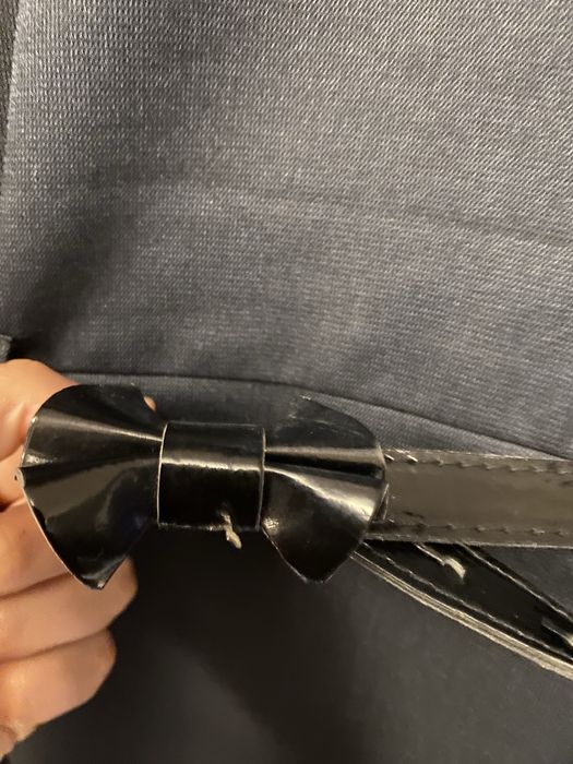 Elegancka sukienka z paskiem