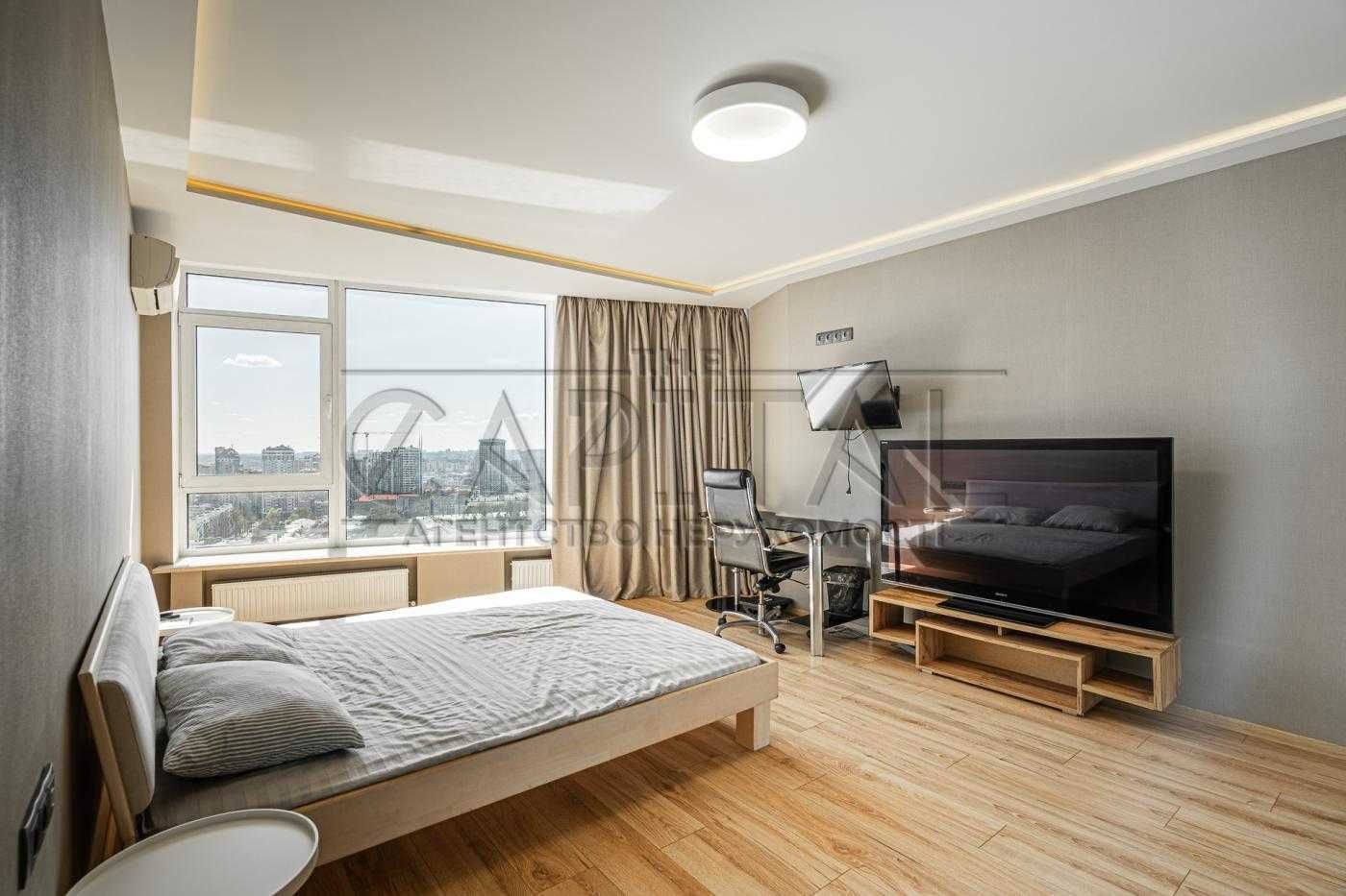 Продаж 4к квартири на вул. Панаса Мирного 28А.