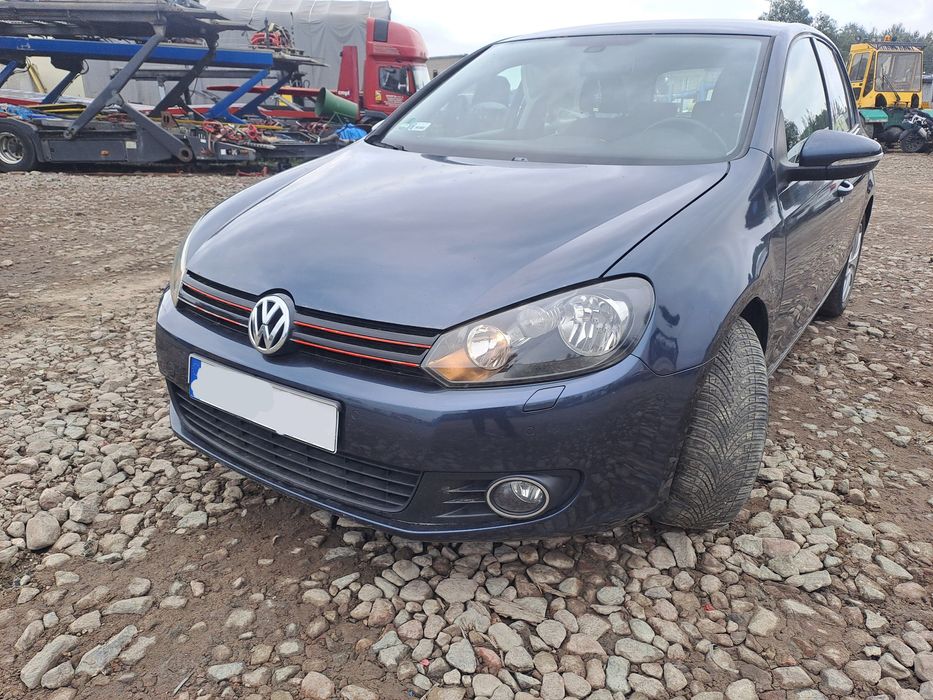 Golf 6 1.6tdi na części niebieski heatchbeck lc5f vw volkswagen