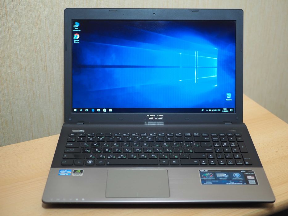 Asus чотирьох ядерний Core i3-3110M NVIDIA GeForce 610M RAM 8Gb SSD256