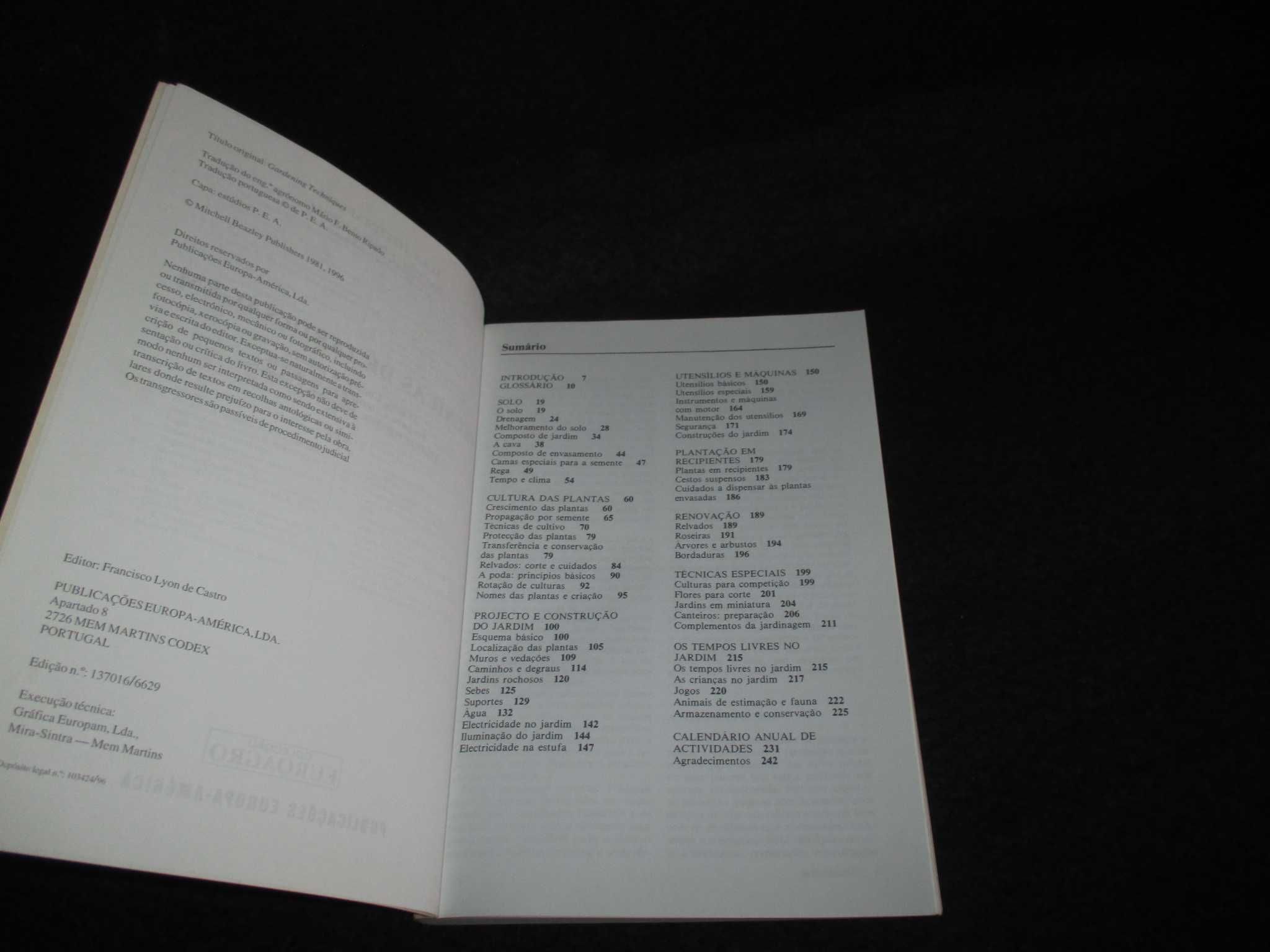 Livro Técnicas de Jardinagem Alan Titchmarsh