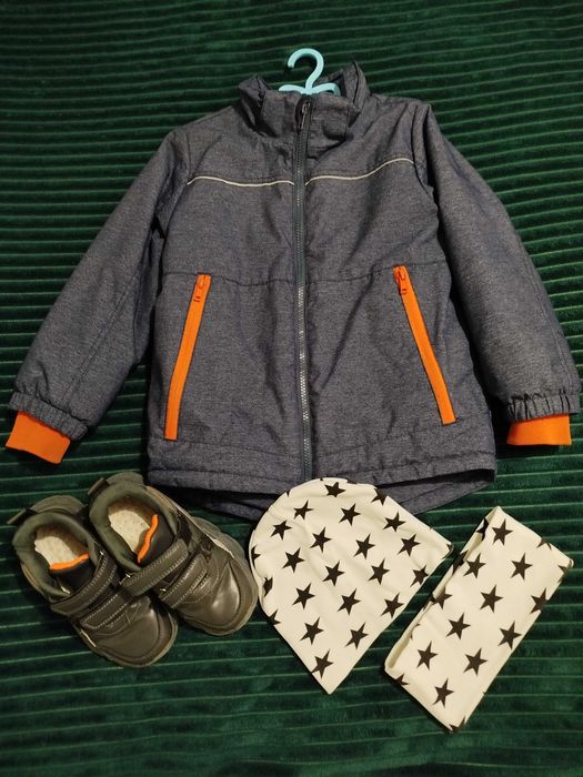 Продам Демі курточку для хлопчика.