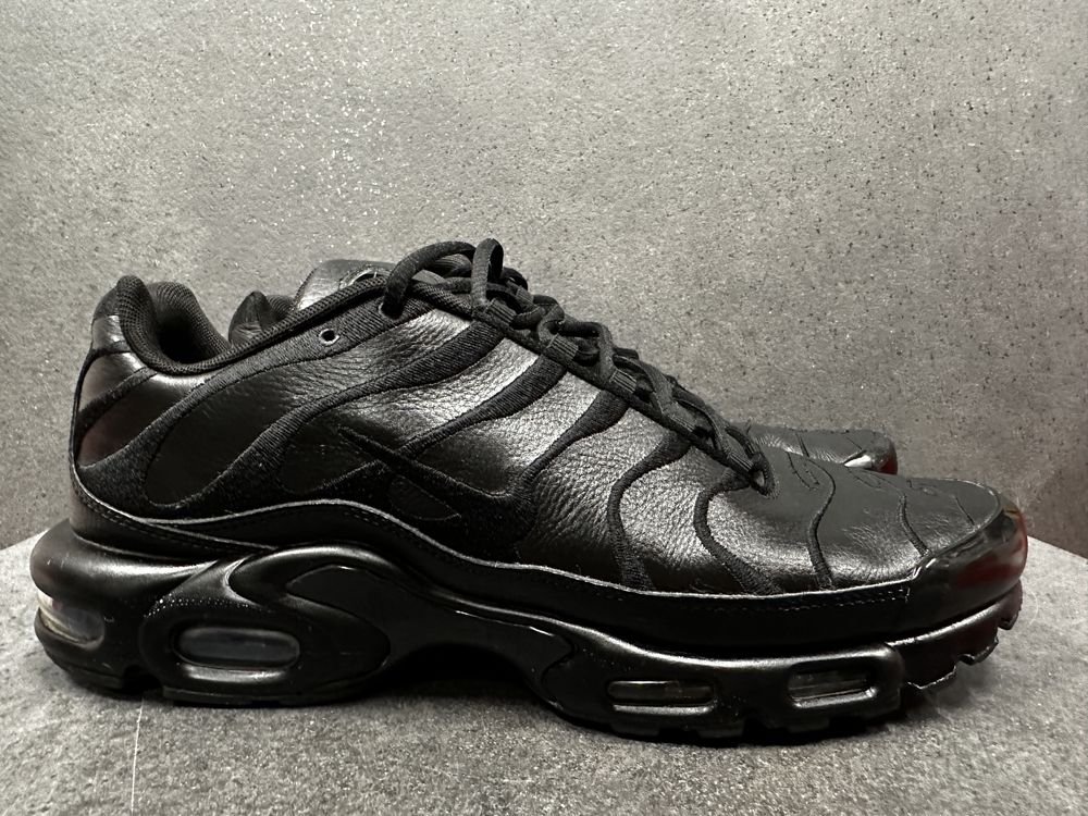 Buty Nike Air Max Plus leather r47