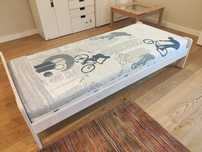 Łóżko drewniane z materacem - 80 cm x 200 cm