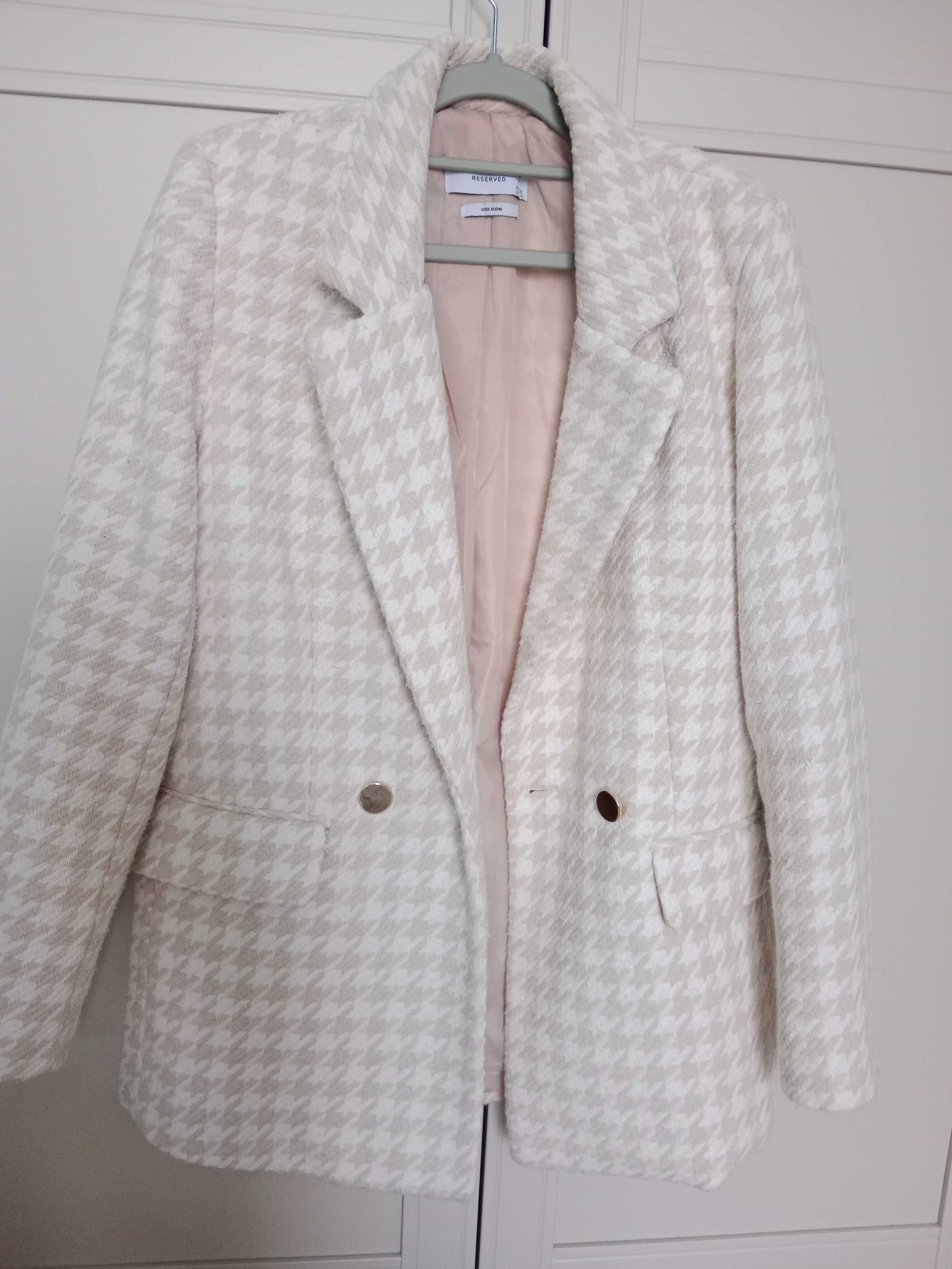 Elegancja marynarka reserved