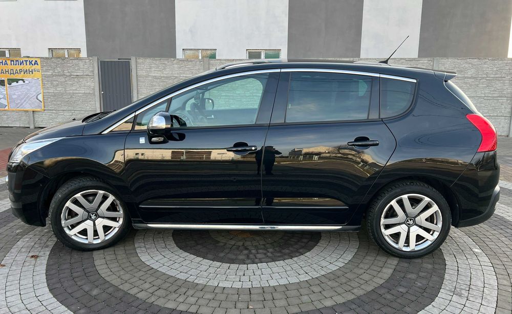 Peugeot 3008 2.0 HDi дизель HYbrid4 2012