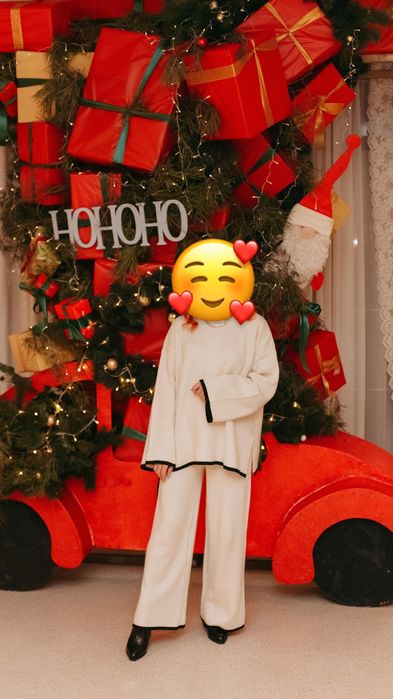 Костюм жіночий