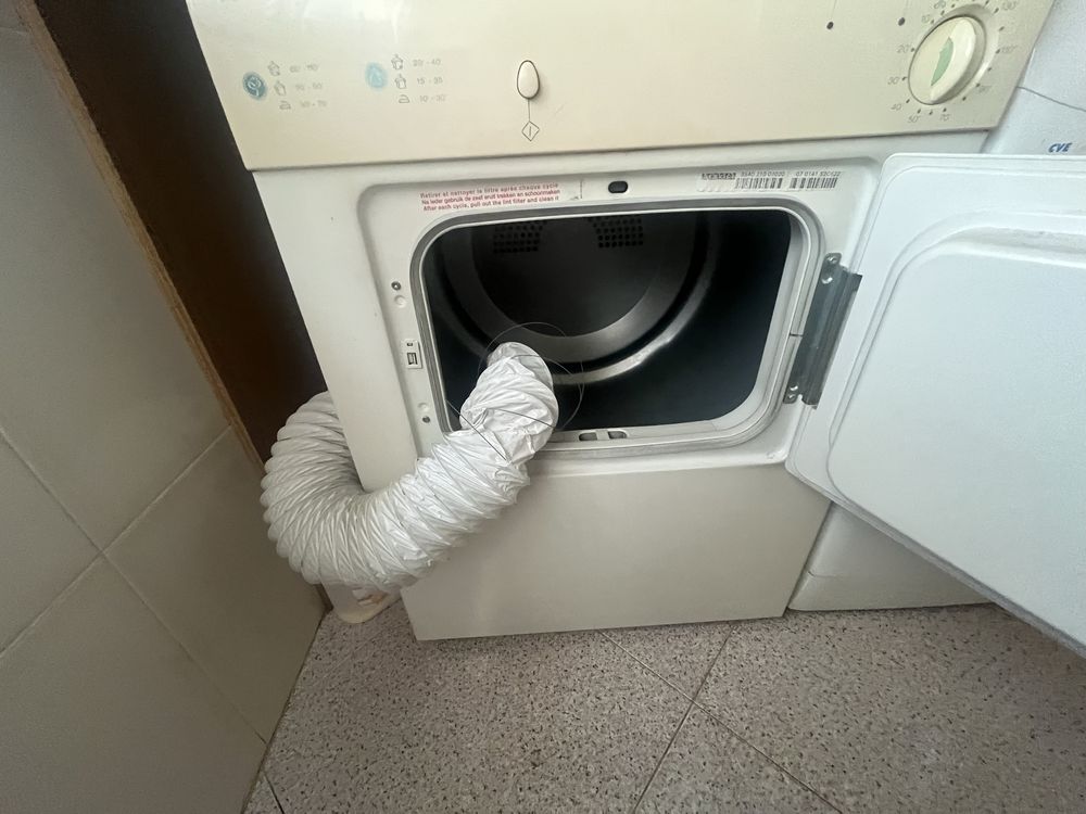 Maquina de lavar e maquina de secar