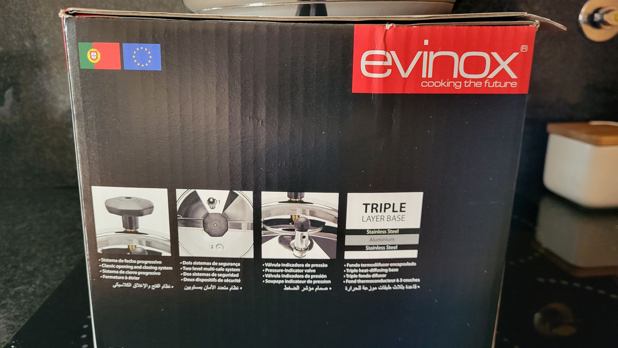 Panela pressão Evinox nova em caixa