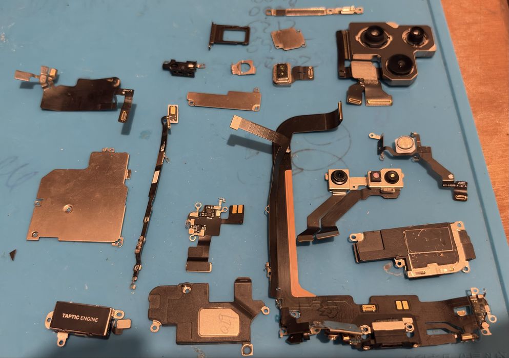 Iphone 13 pro max (ler anuncio)