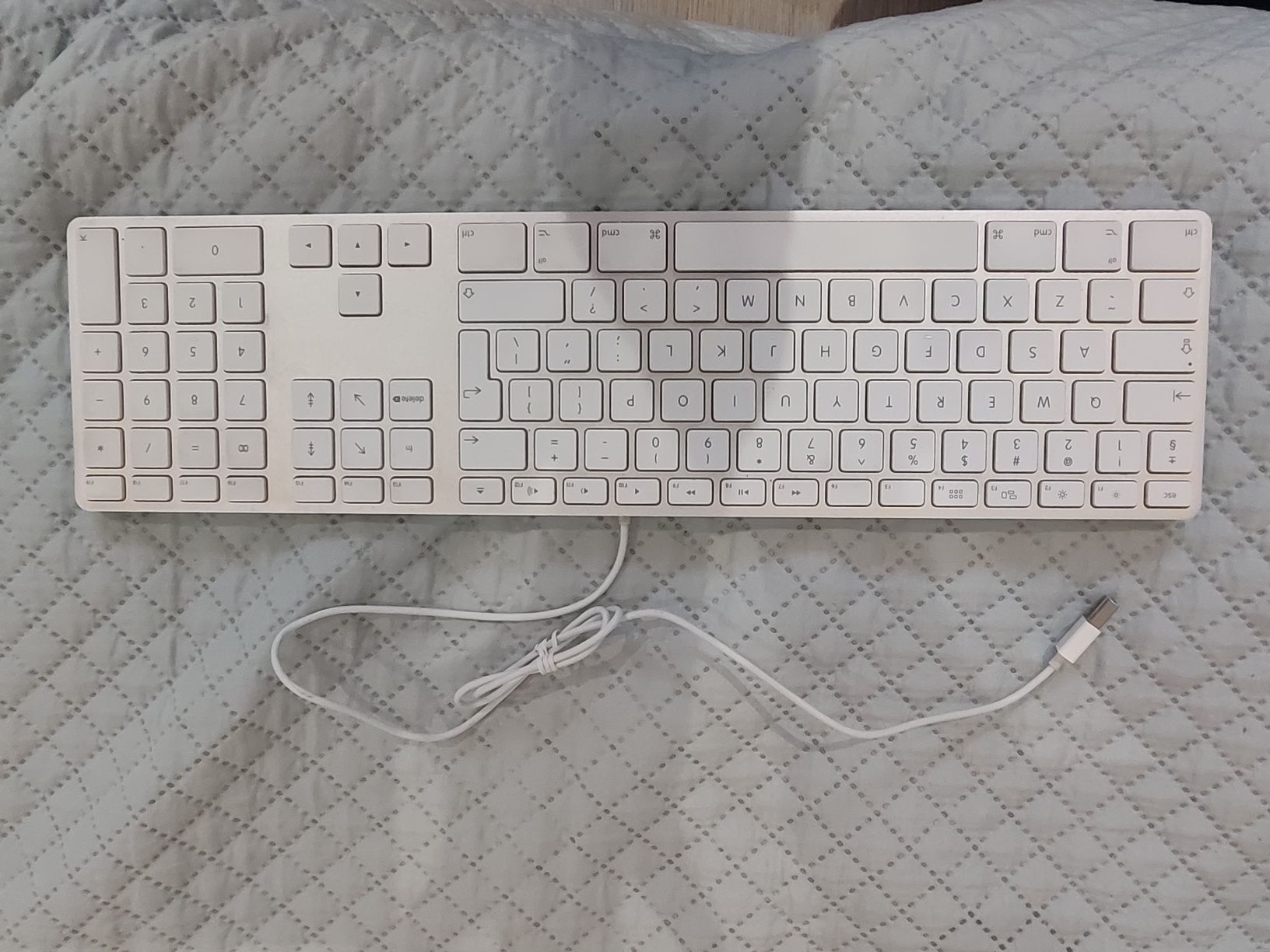 Teclado Apple usado MB 110Z/B USA layout