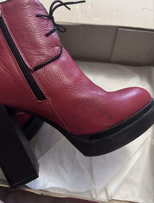 Червоні ботильйони