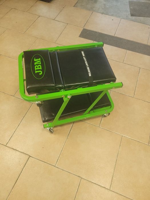 Estrado mecânico JBM