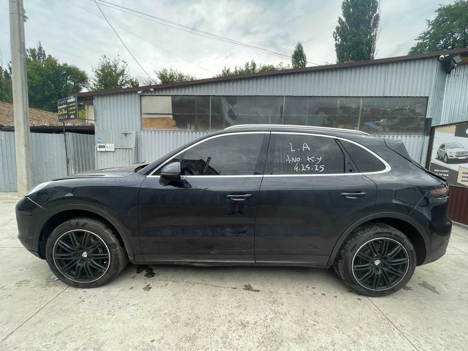 Розборка Porsche Cayenne 9Y0 запчастини б/у Разборка Порш Каєн