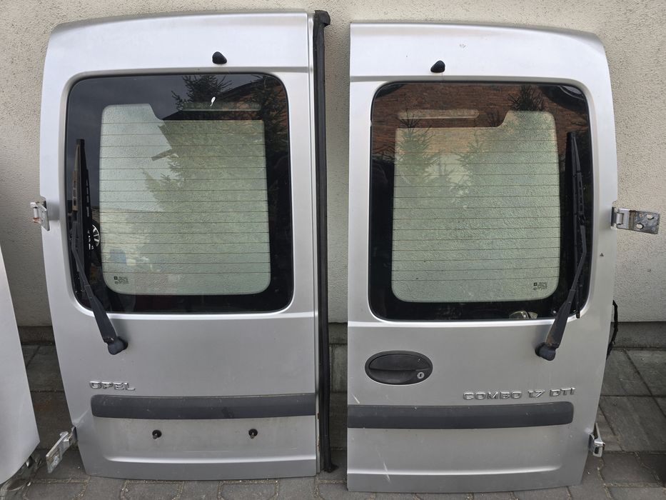 Drzwi Skrzydełka Tył Opel Combo Z 157 Zderzak Lampy