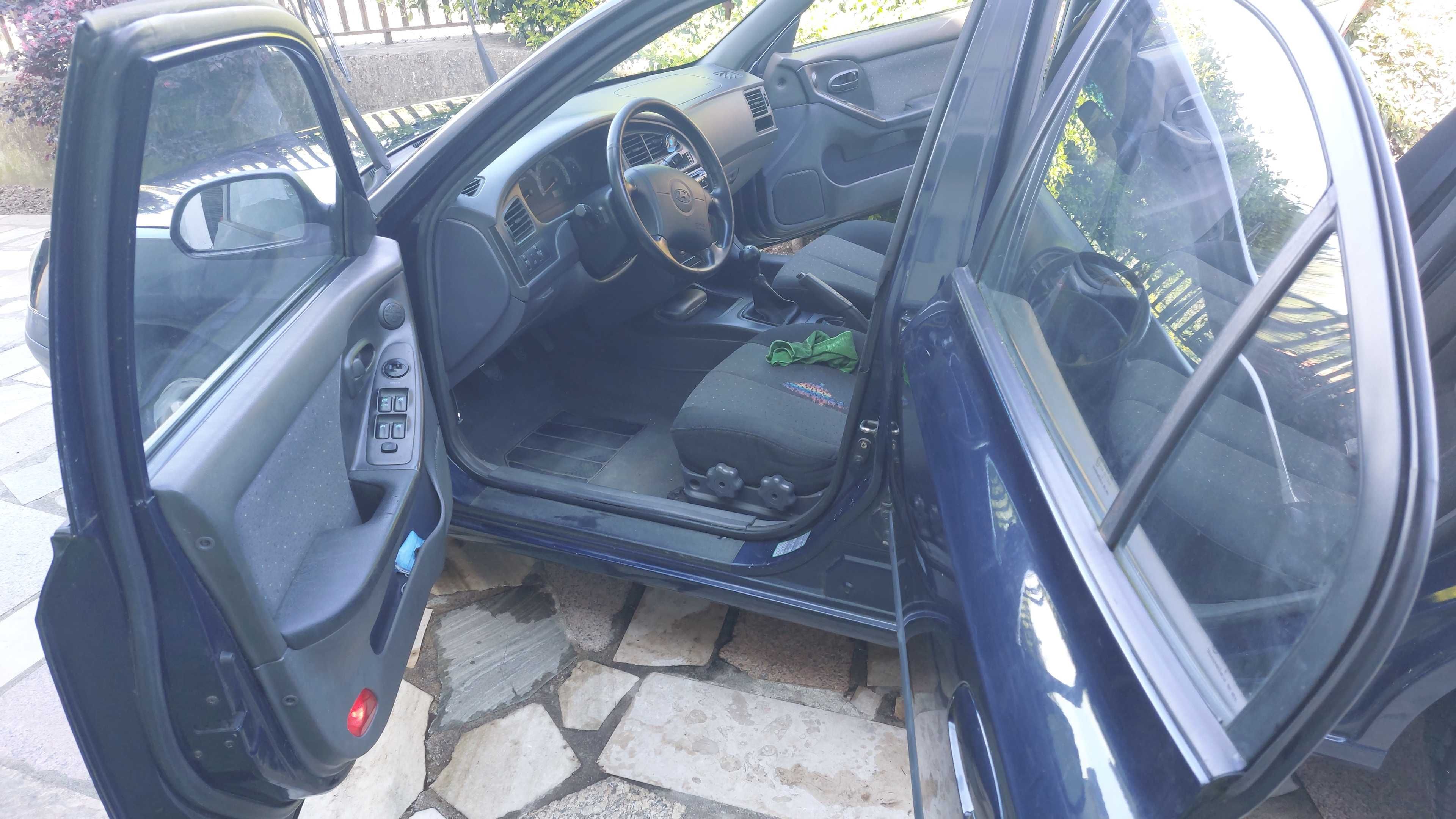 Hyundai Elantra 1,6 GLS