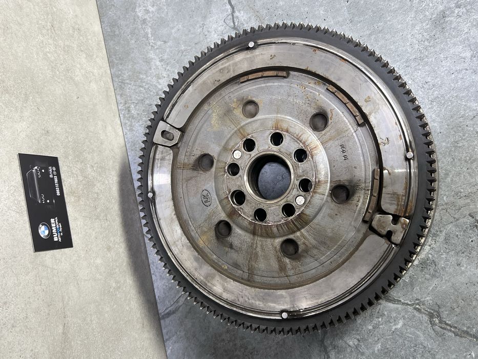 Маховик LUK Двохмасовий Демферний БМВ Е46 Е39 2.0d M47 320d 520d BMW