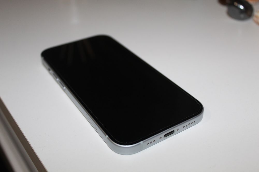iPhone 15 128 GB