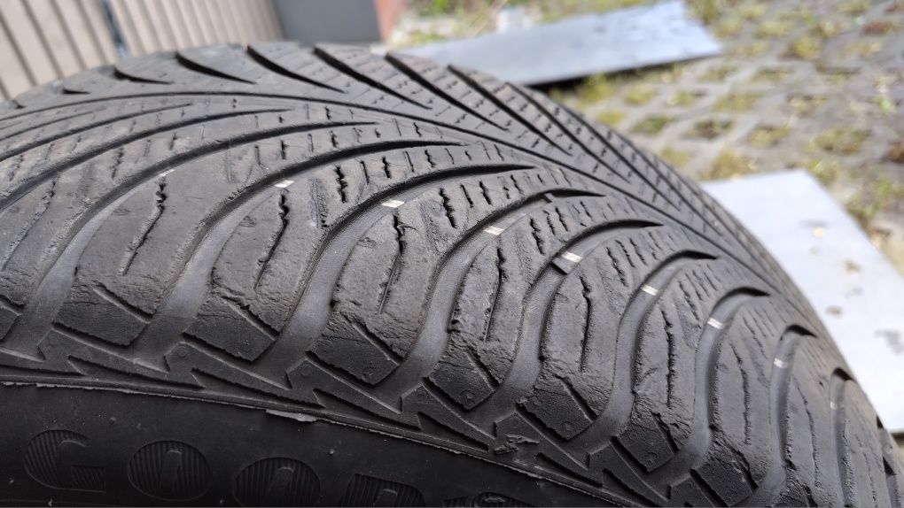 Opony Goodyear vector 4seasons gen2 4 szt. 215/55R17 , tanio