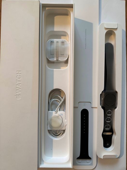 Смарт-годинник Apple Watch Series 2 (A1758) 42 мм, алюмінієвий корпус