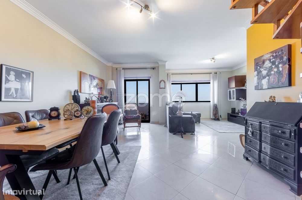 Apartamento 3 quartos com Suíte, Varandas e Garagem em Palmela.