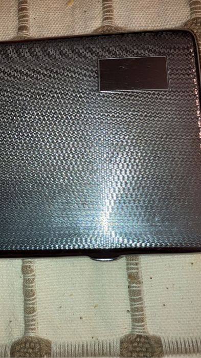 Cigarreira em liga de metal