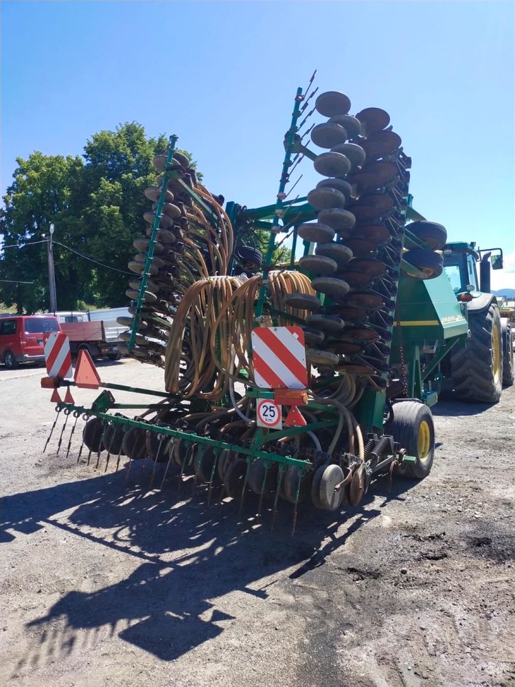 Siewnik Zbożowy John Deere 740a