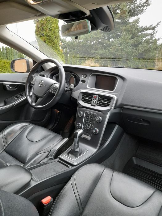 Sprzedam volvo v40 stan perfekcyjny