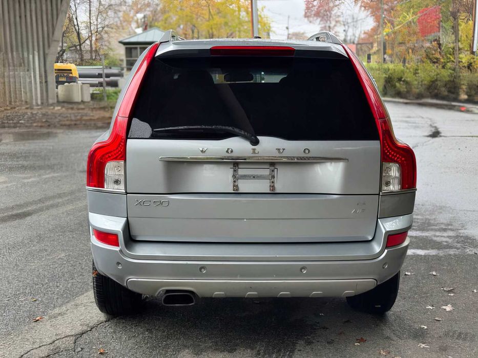 Volvo XC90      2014