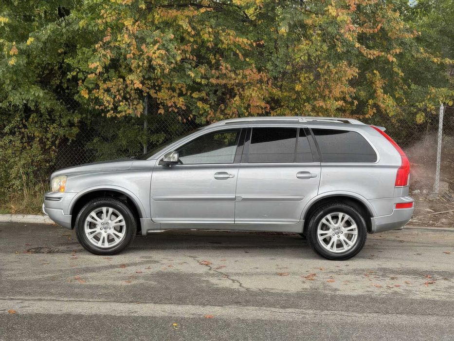 Volvo XC90      2014